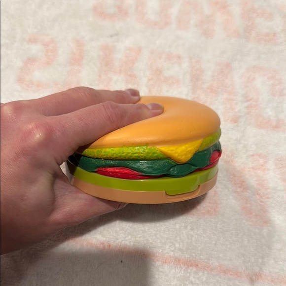 Revolution Vegan Stack Tasty Burger Palette - Picture 3 of 6